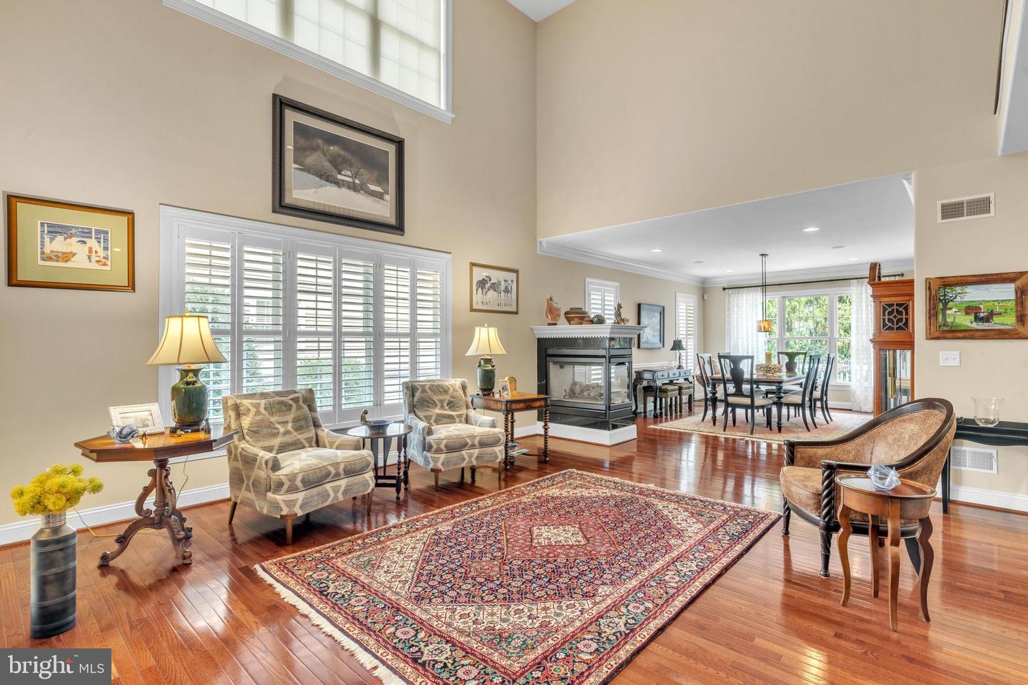 318 Hyde Park Rd