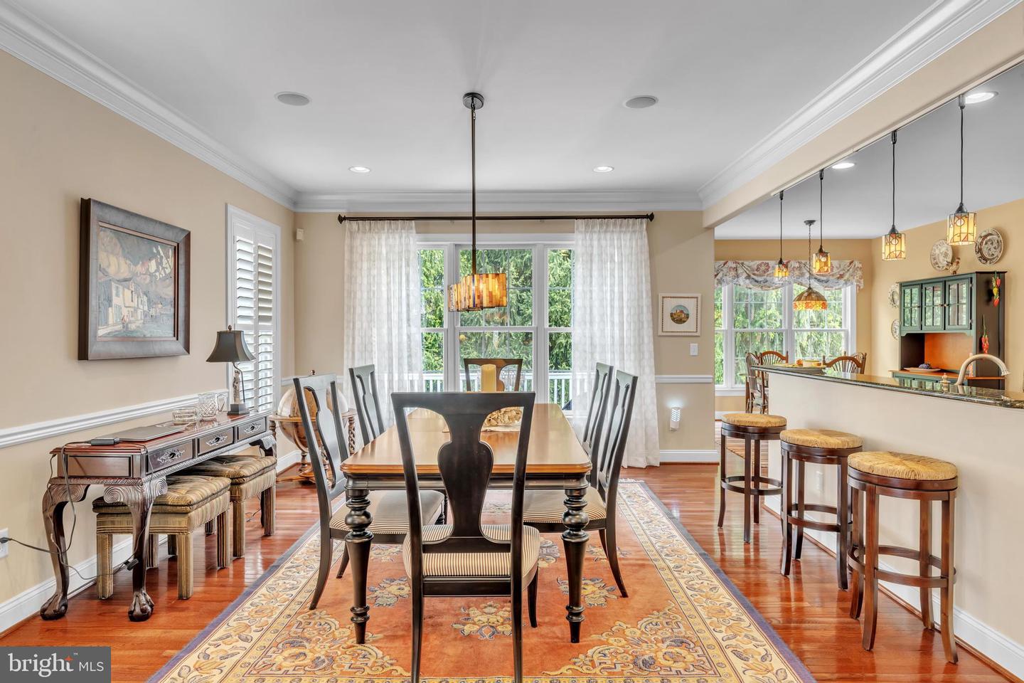 318 Hyde Park Rd