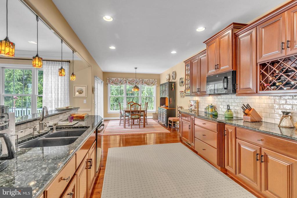 318 Hyde Park Rd
