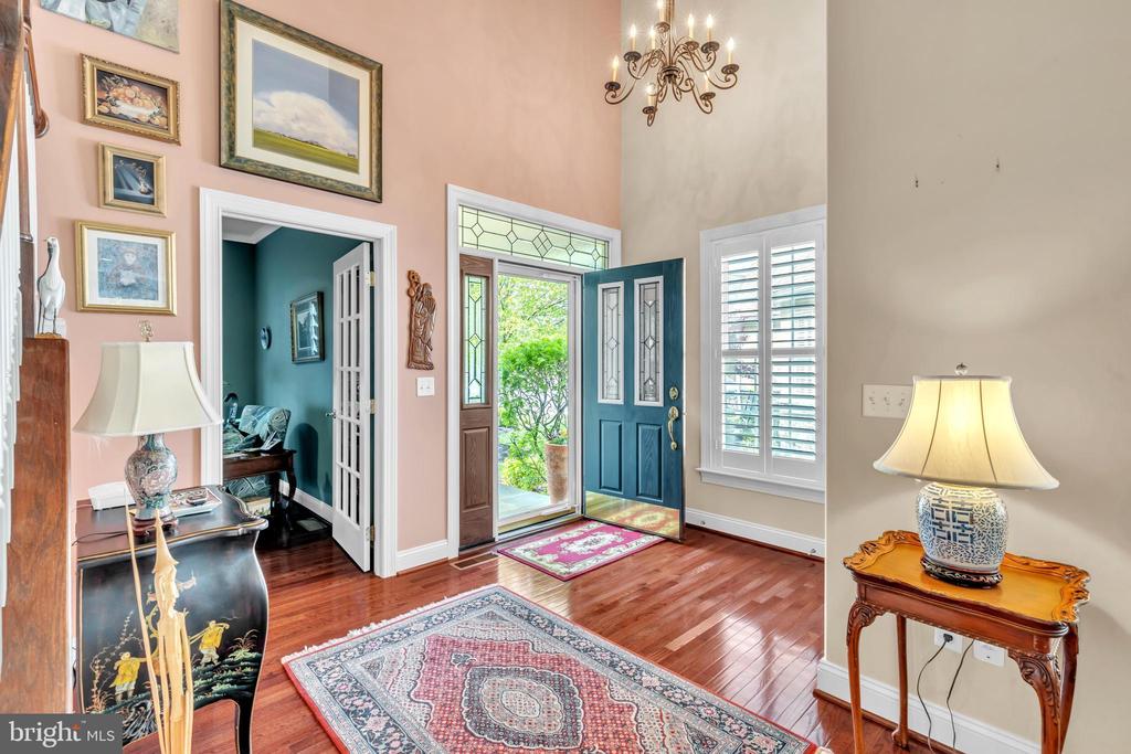 318 Hyde Park Rd