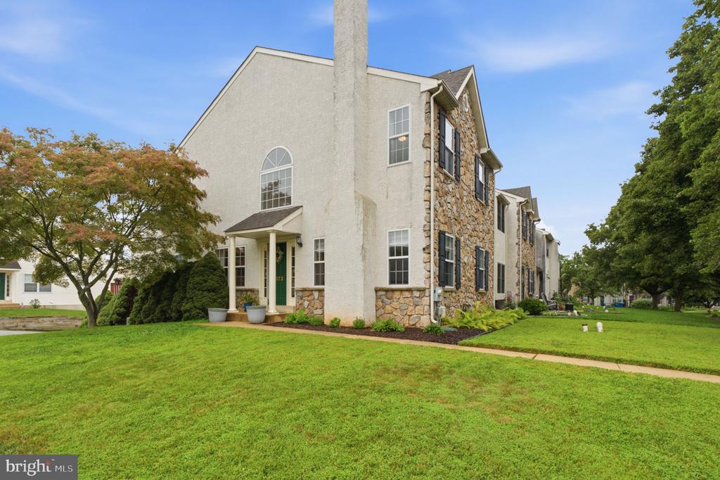 373 GALWAY DRIVE
