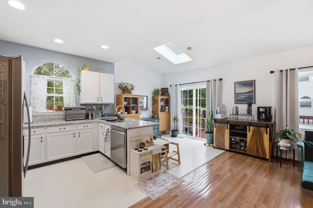 373 GALWAY DRIVE