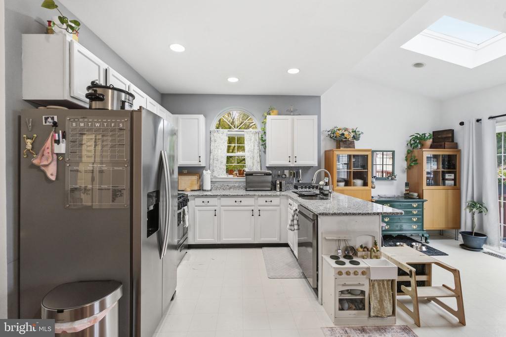 373 GALWAY DRIVE
