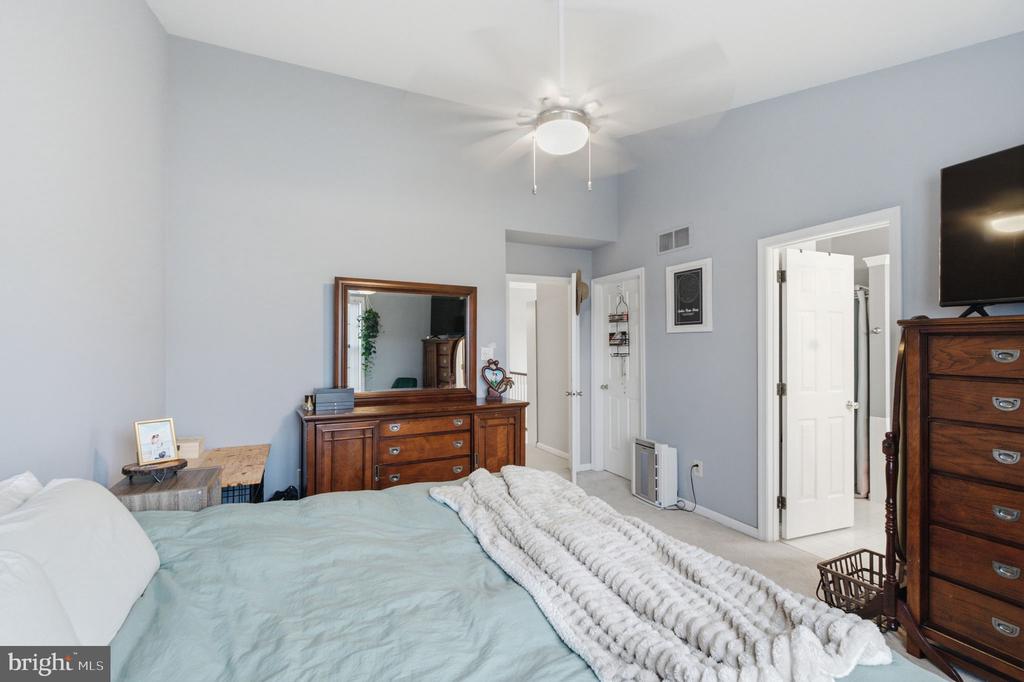 373 GALWAY DRIVE