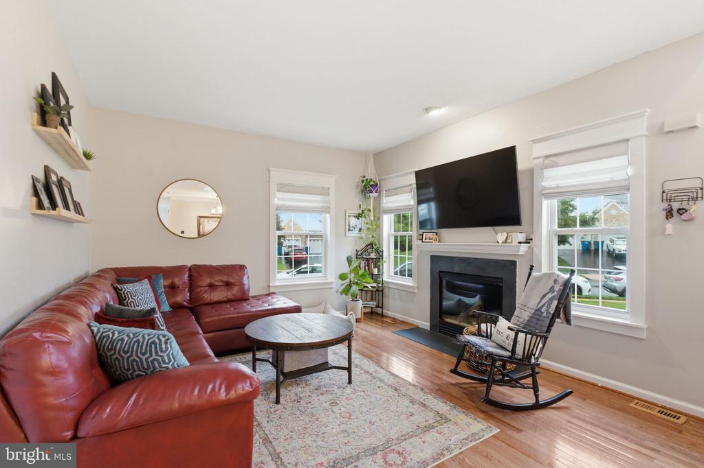 373 GALWAY DRIVE