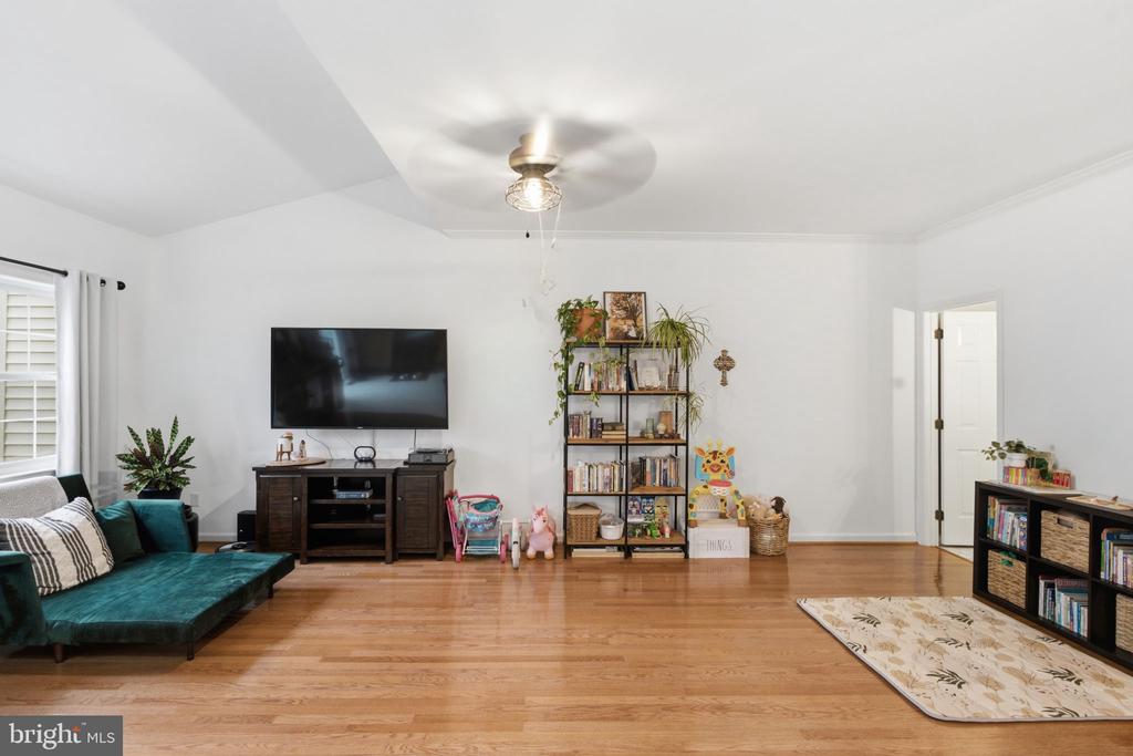 373 GALWAY DRIVE