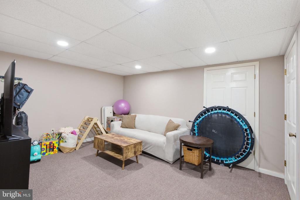 373 GALWAY DRIVE