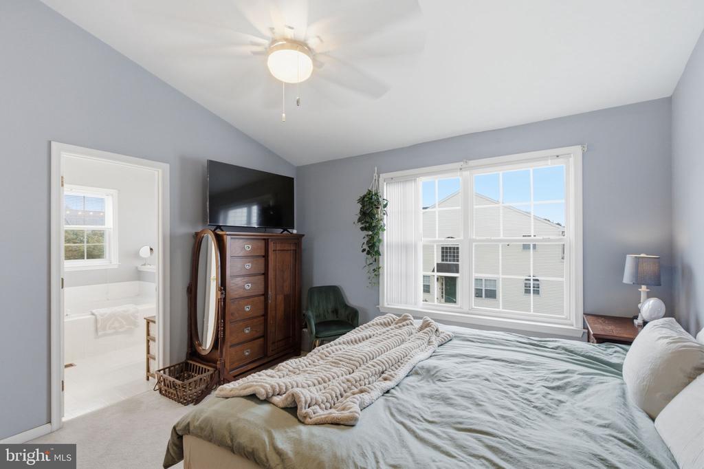 373 GALWAY DRIVE