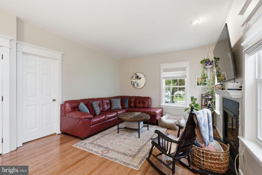 373 GALWAY DRIVE