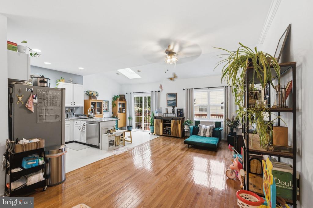 373 GALWAY DRIVE