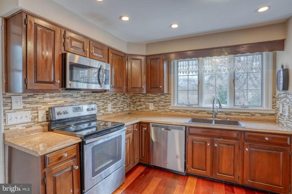 1078 SMITHBRIDGE