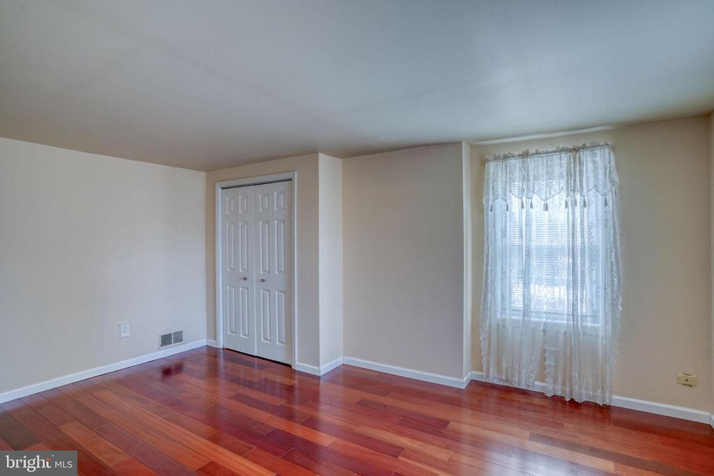 1078 SMITHBRIDGE