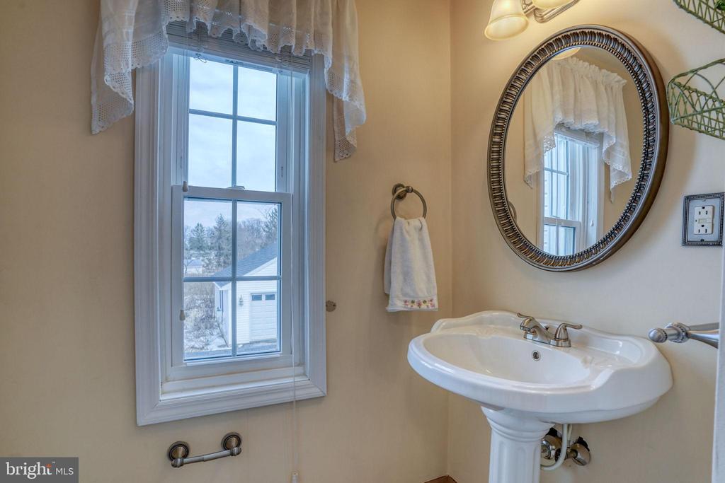 1078 SMITHBRIDGE