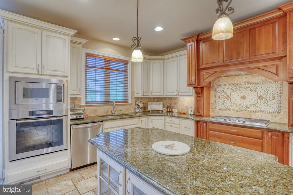 357 WILLITS WAY