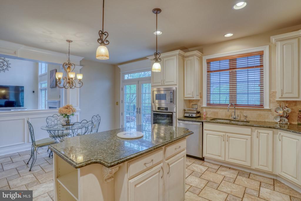 357 WILLITS WAY