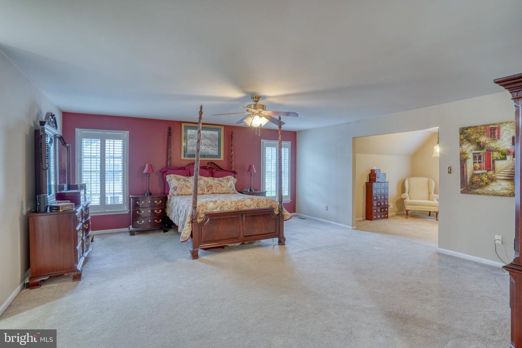 357 WILLITS WAY