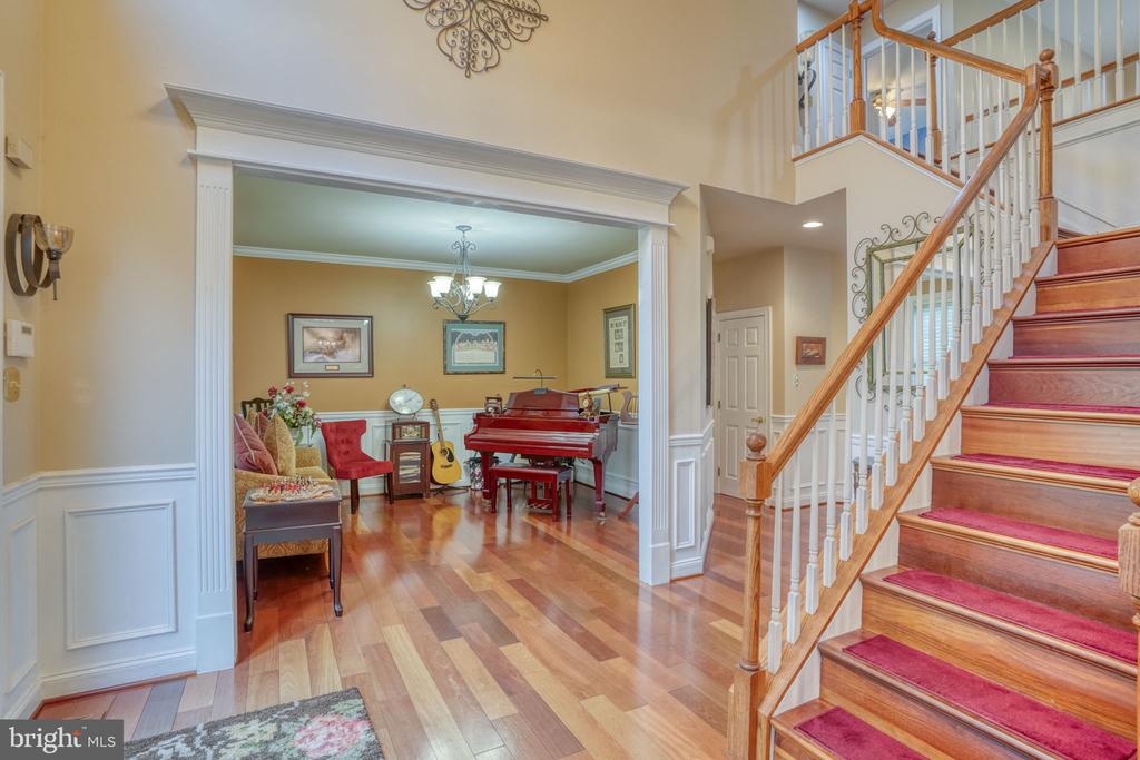 357 WILLITS WAY
