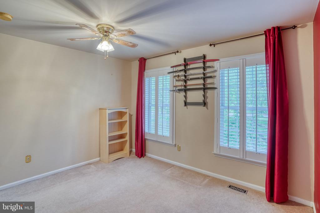 357 WILLITS WAY