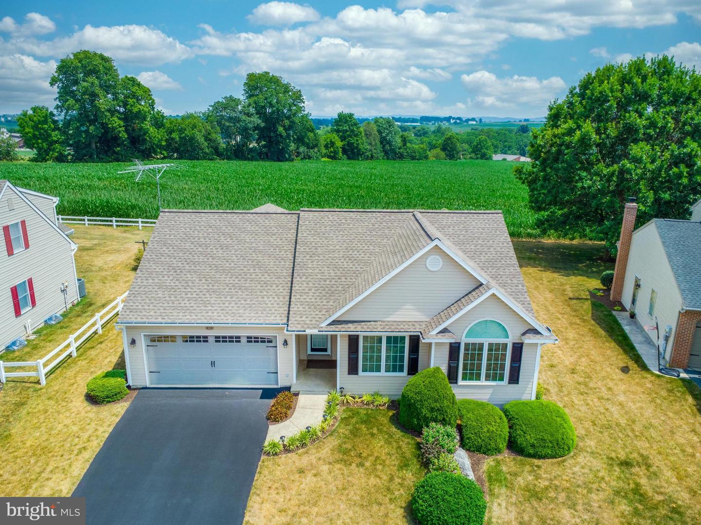 210 Broadmoor Dr