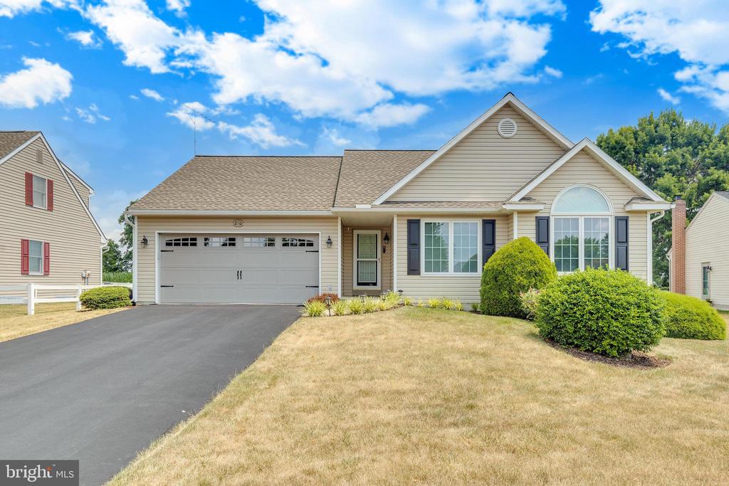 210 Broadmoor Dr