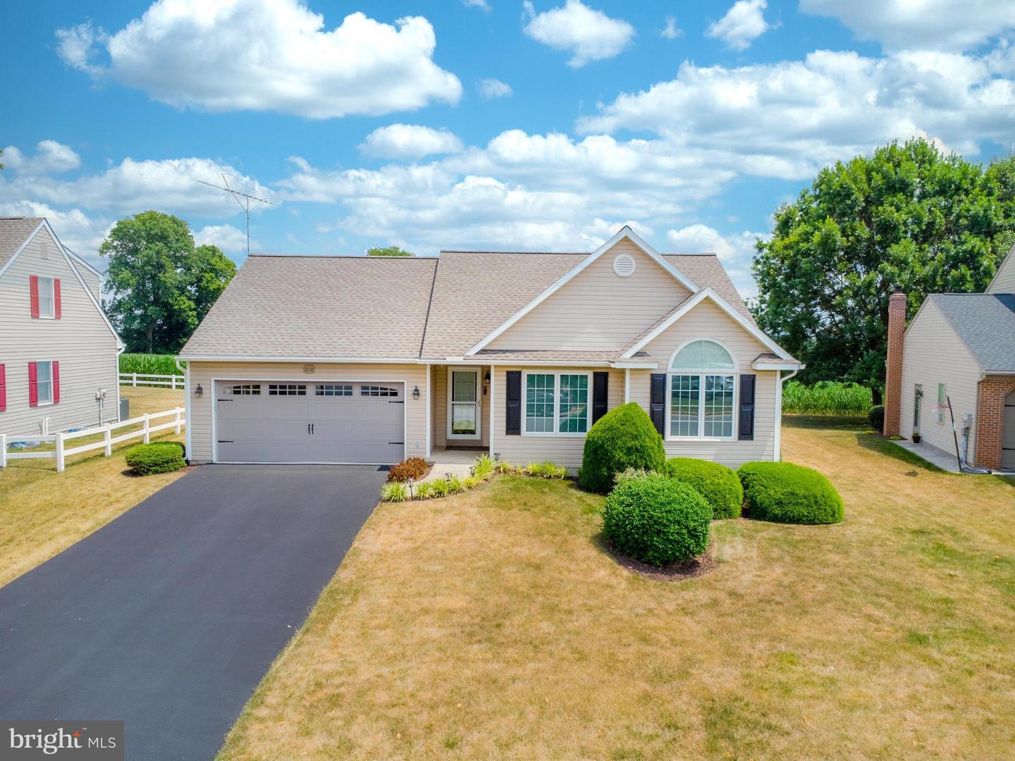 210 Broadmoor Dr