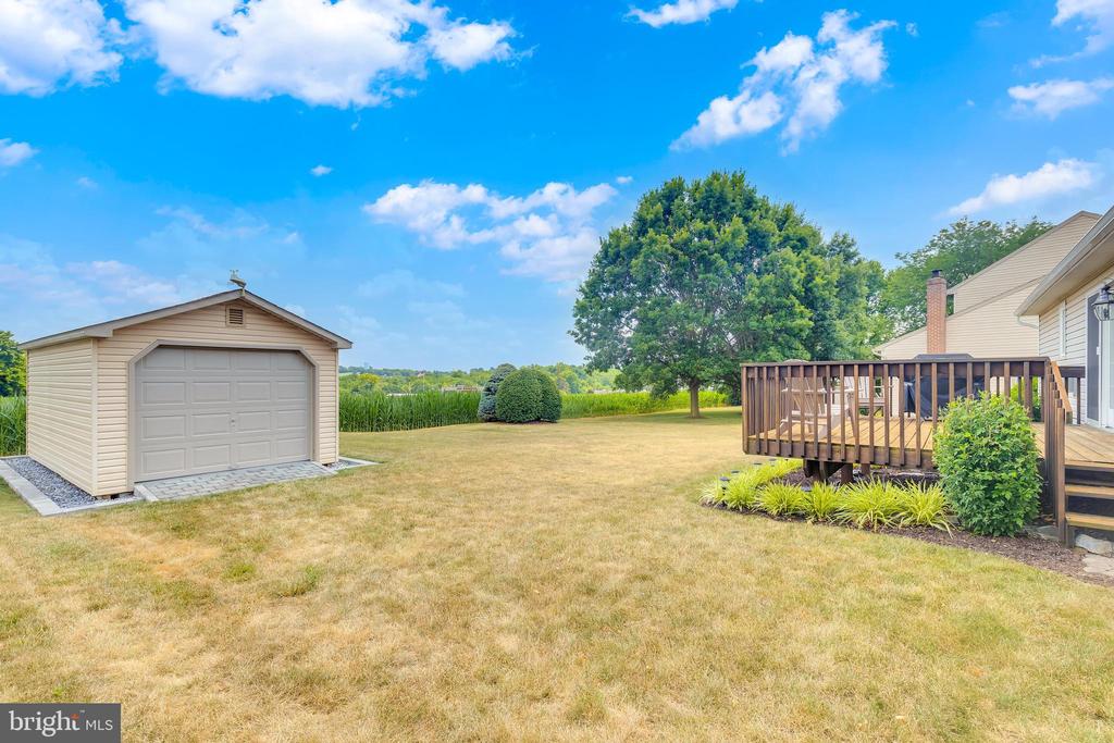 210 Broadmoor Dr
