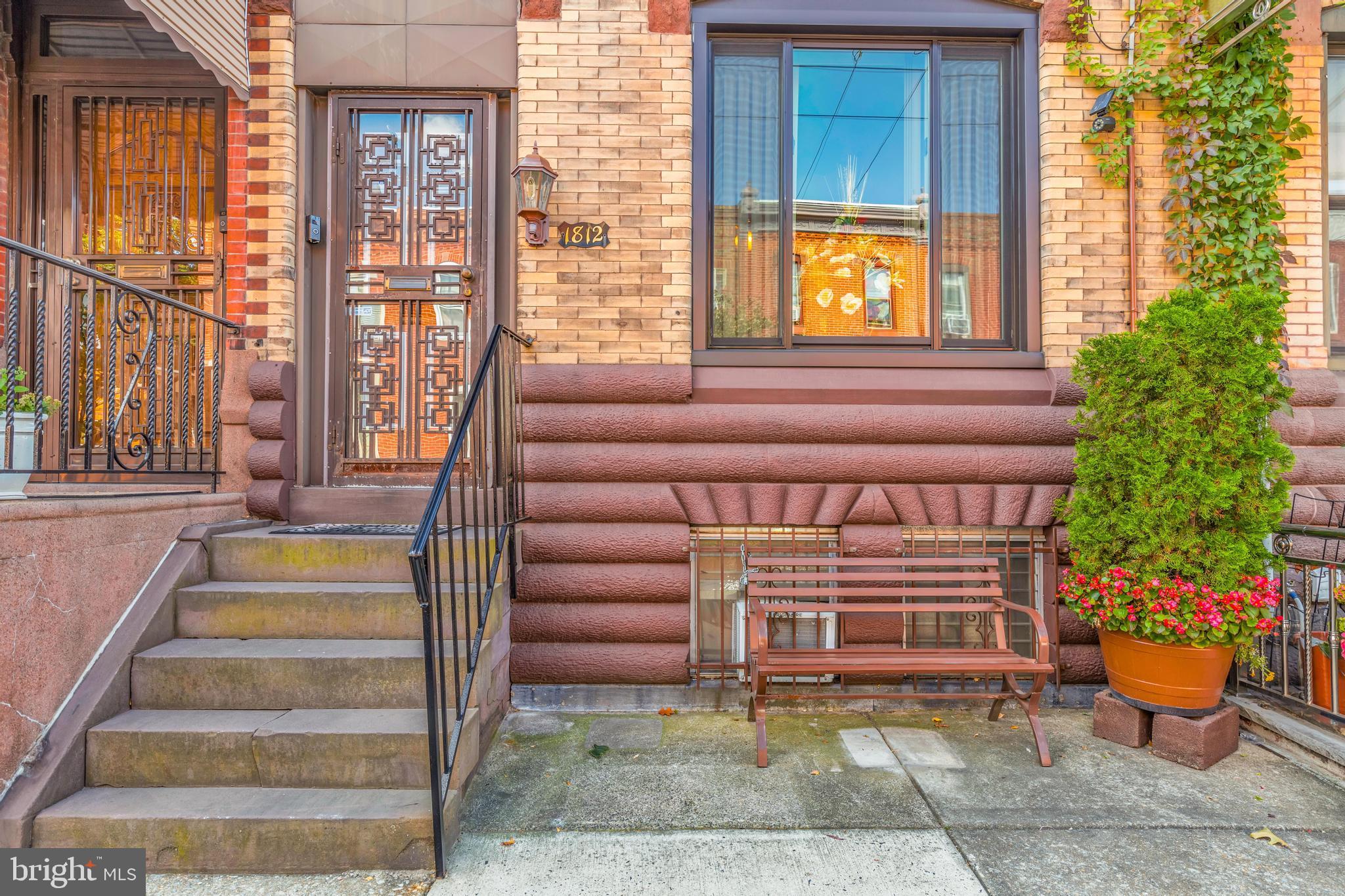 1812 Mifflin St