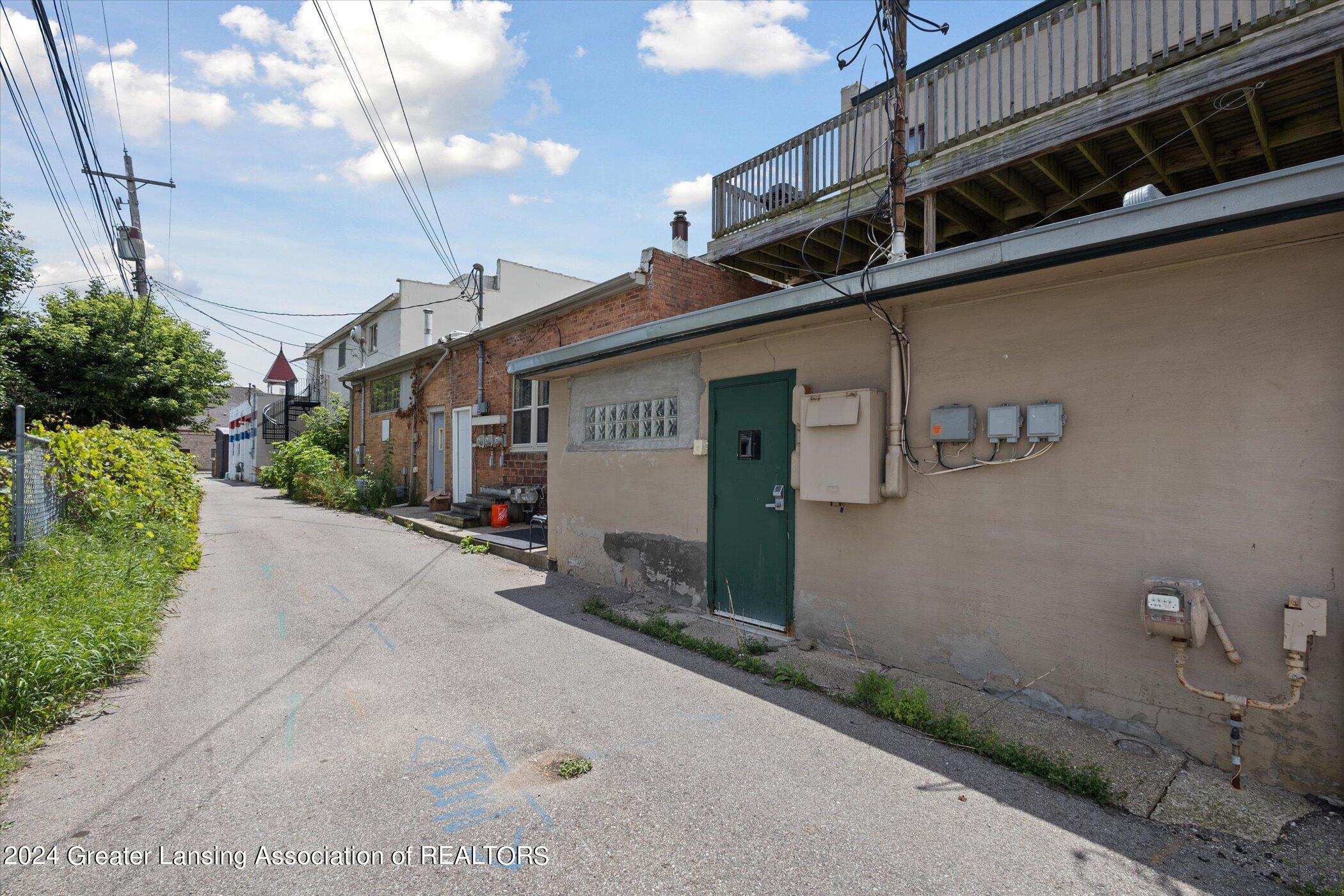 141 E Grand River Avenue