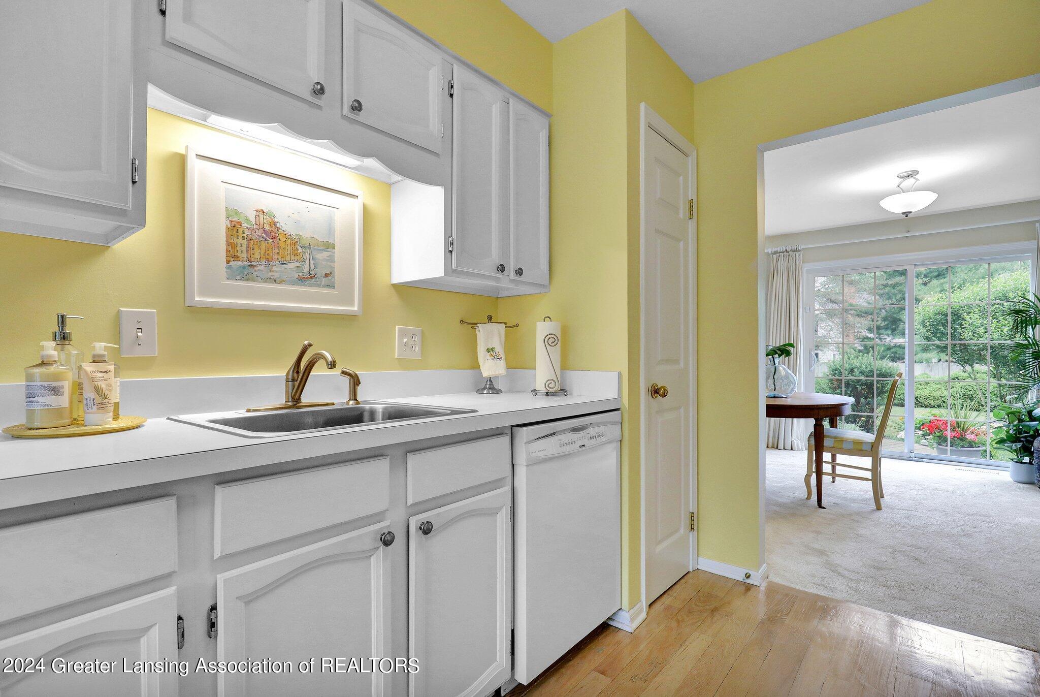 1241 Glenmeadow Lane