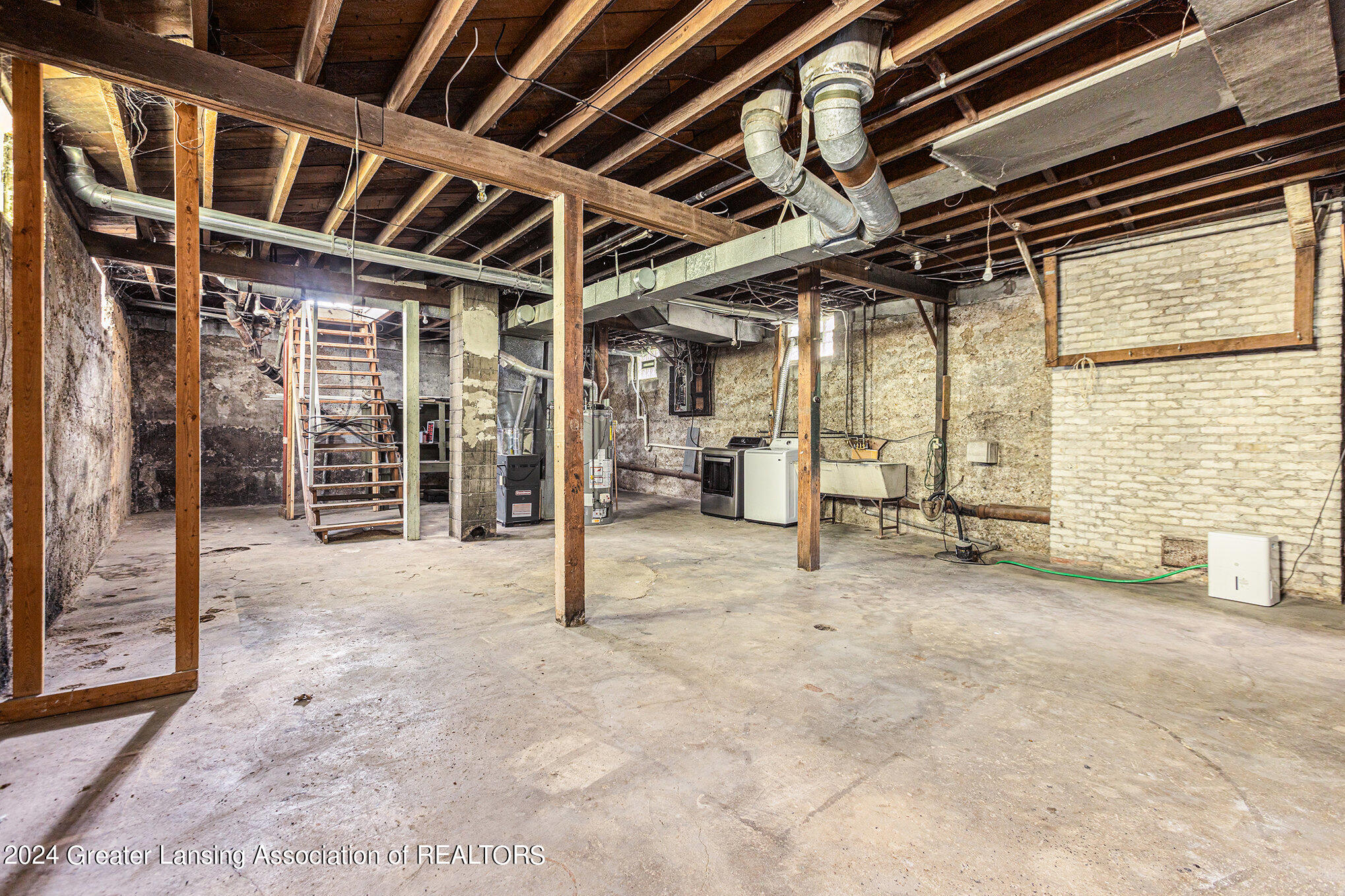 1218 SW Whiting Street
