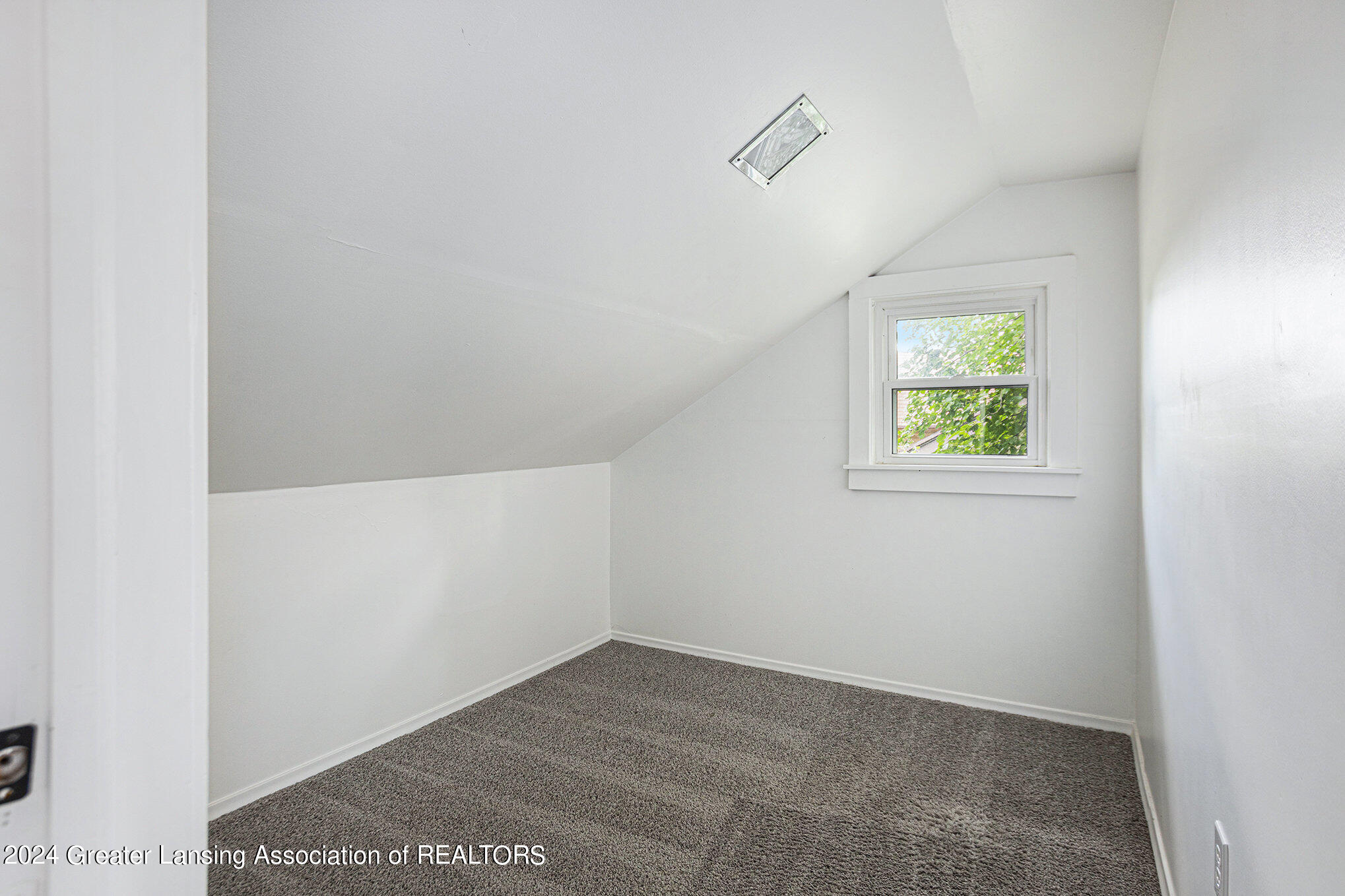1218 SW Whiting Street