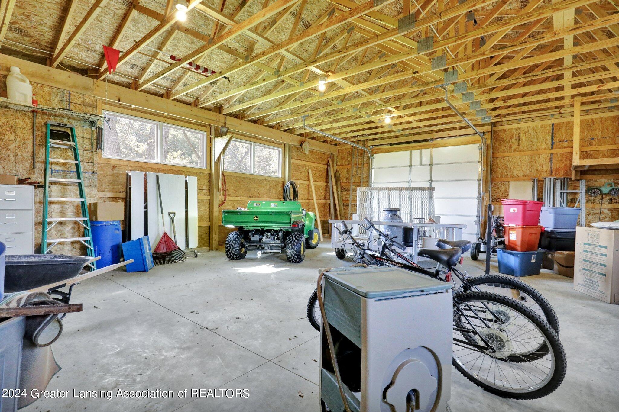 6235 E Round Lake Road