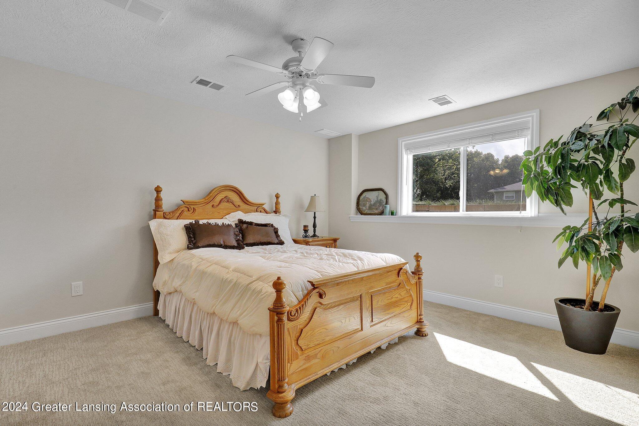 6235 E Round Lake Road