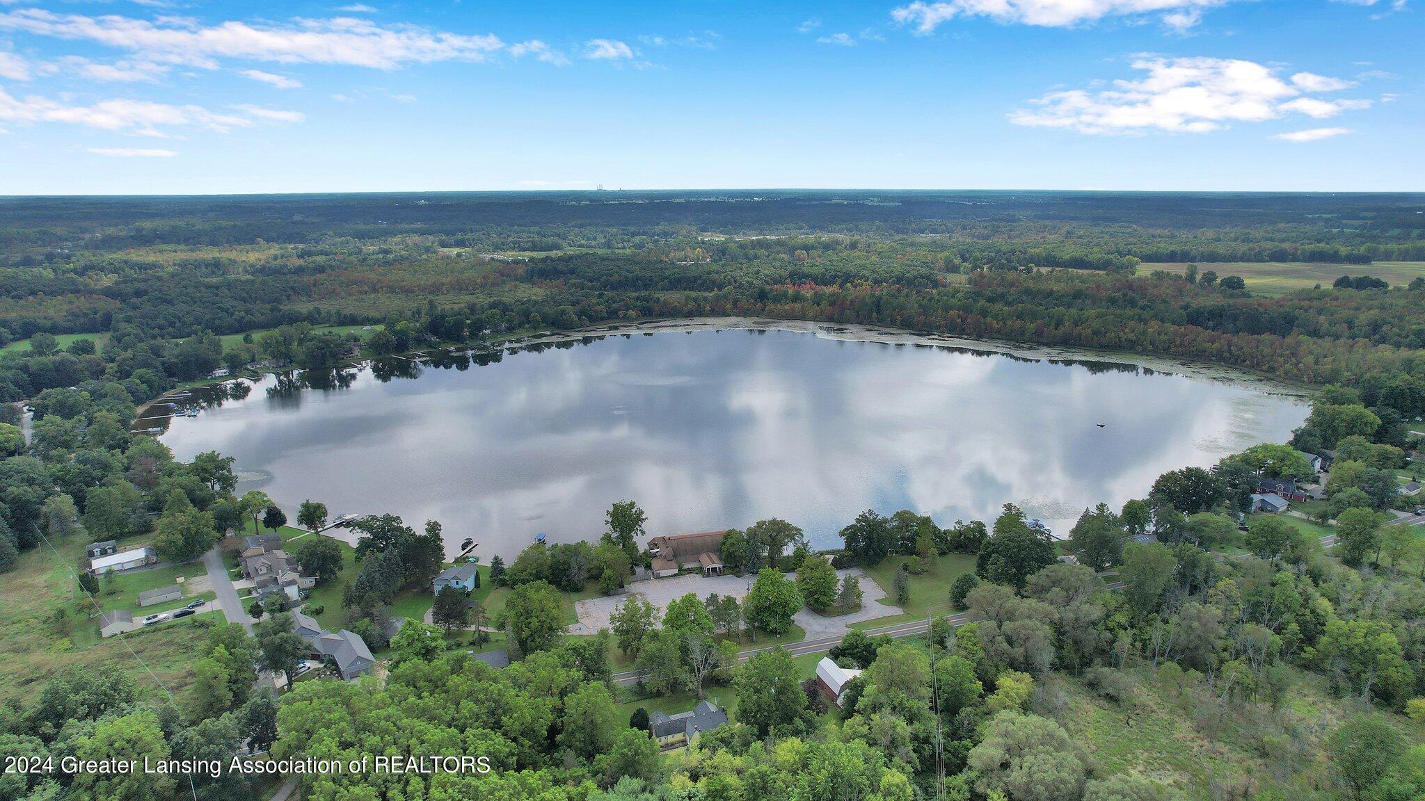 6235 E Round Lake Road