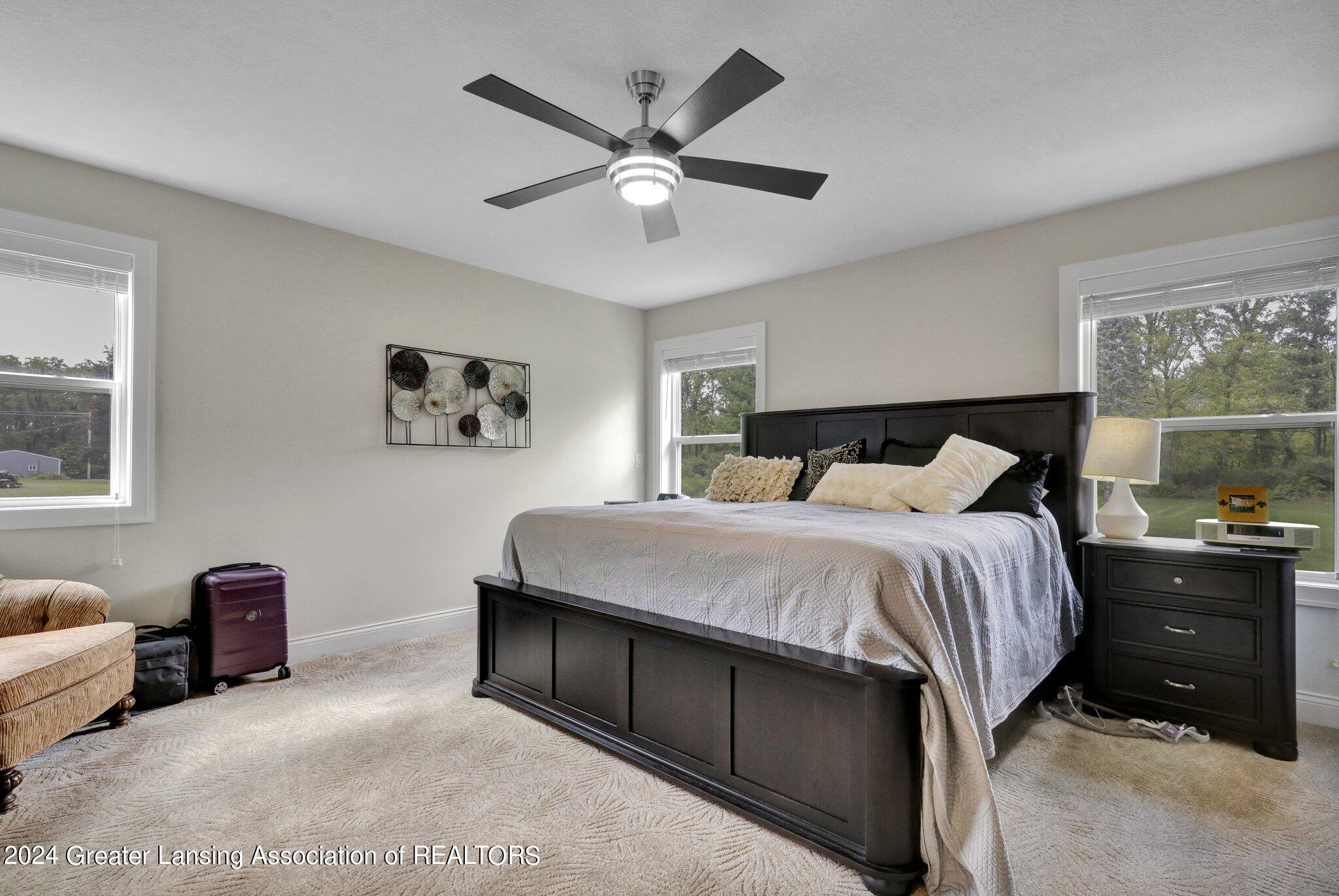 6235 E Round Lake Road