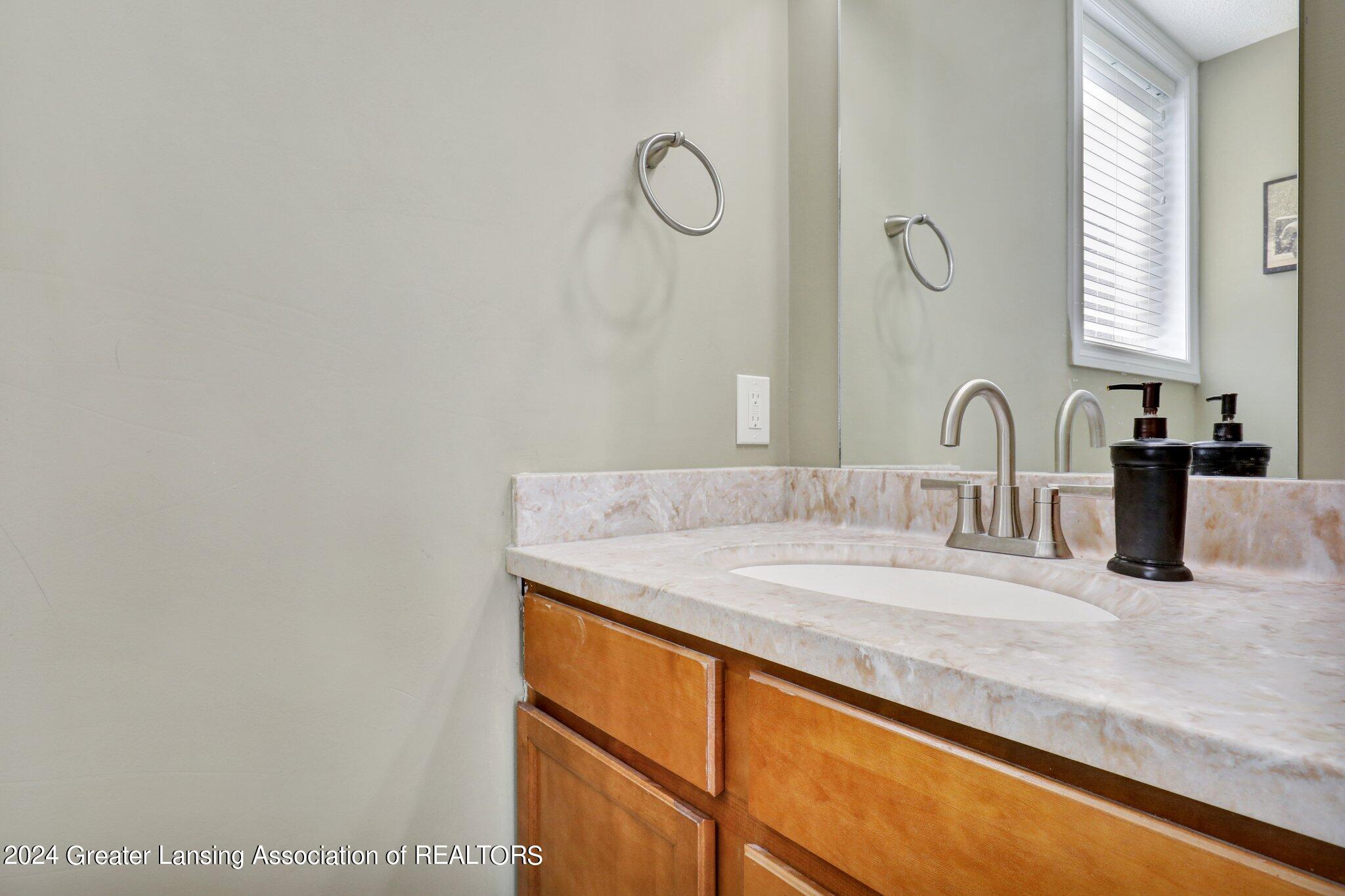 6235 E Round Lake Road