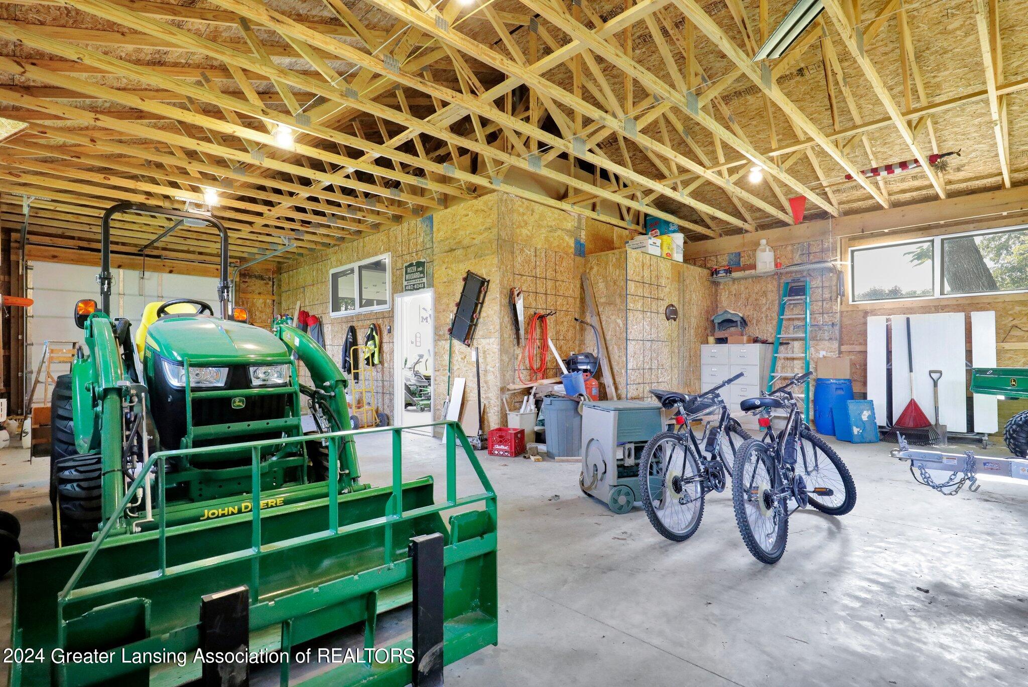 6235 E Round Lake Road