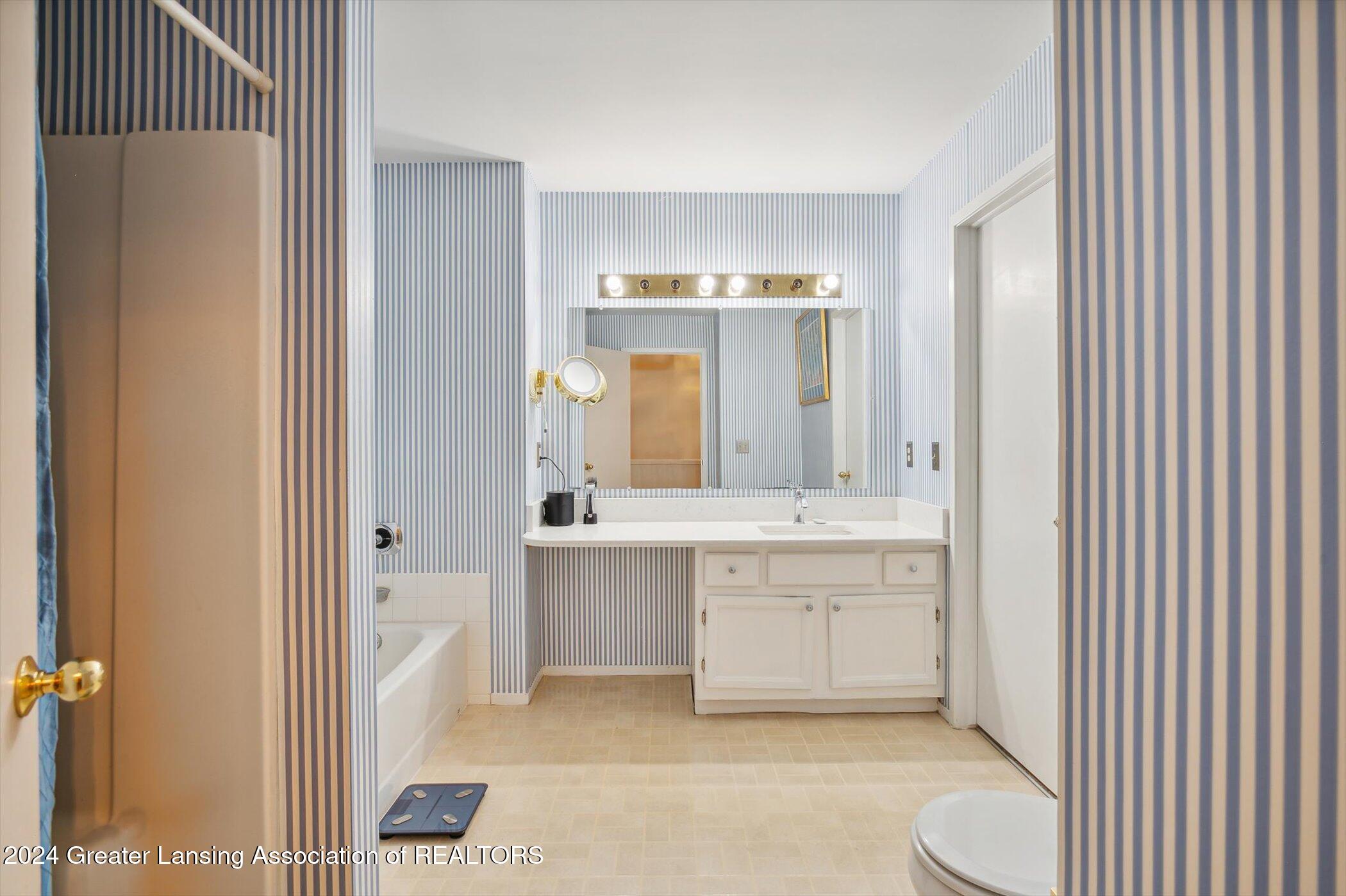 1243 Zimmer Place