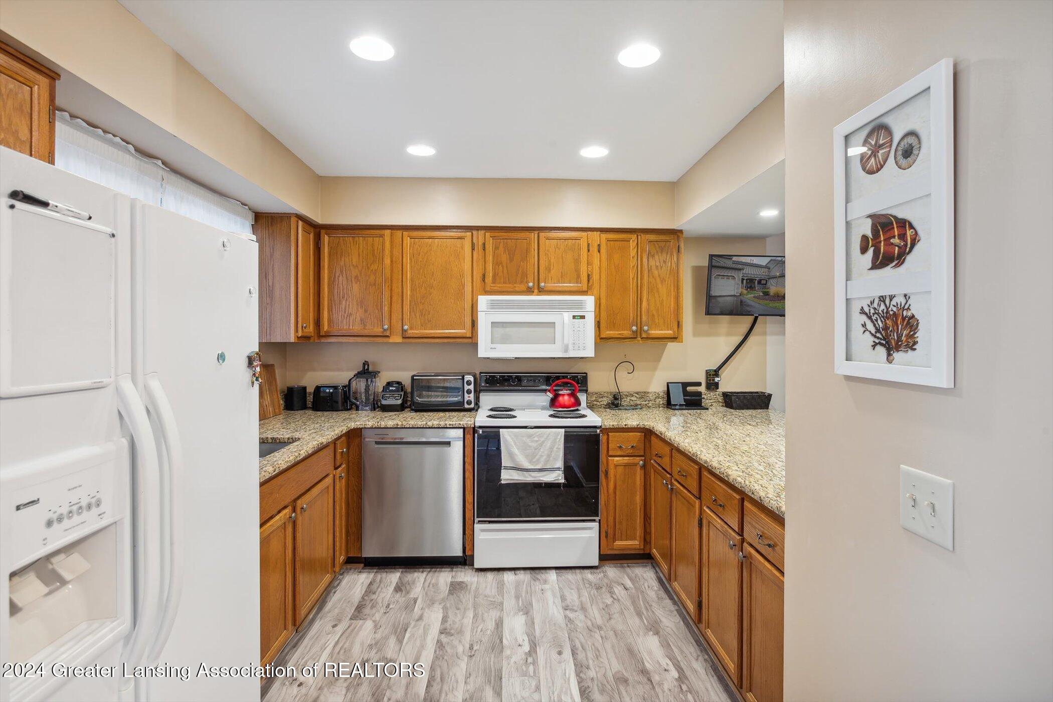 1243 Zimmer Place