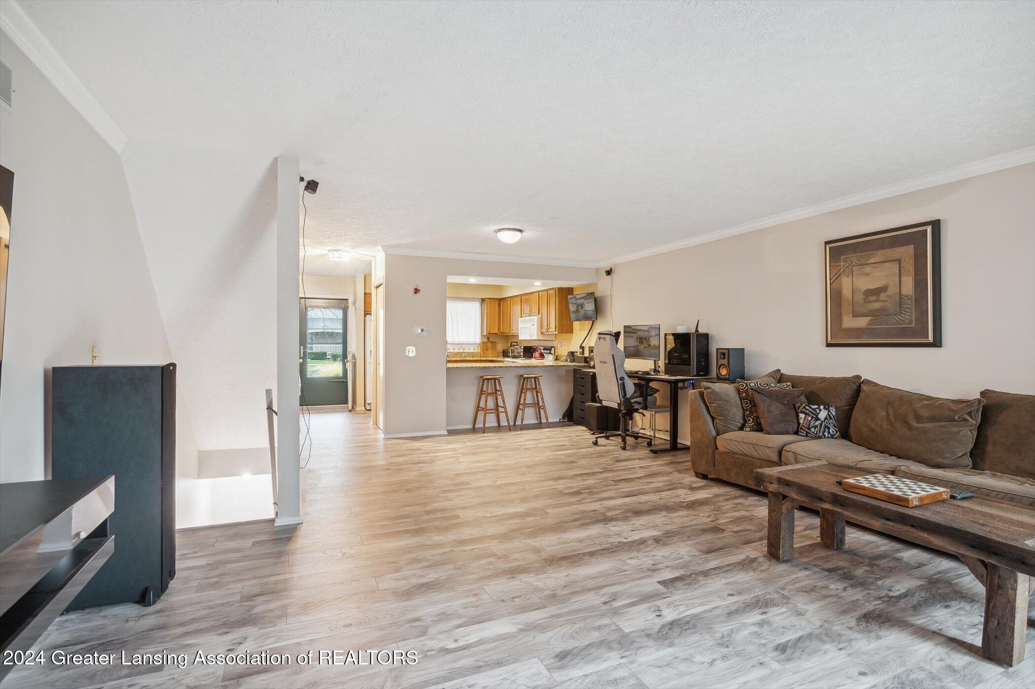 1243 Zimmer Place