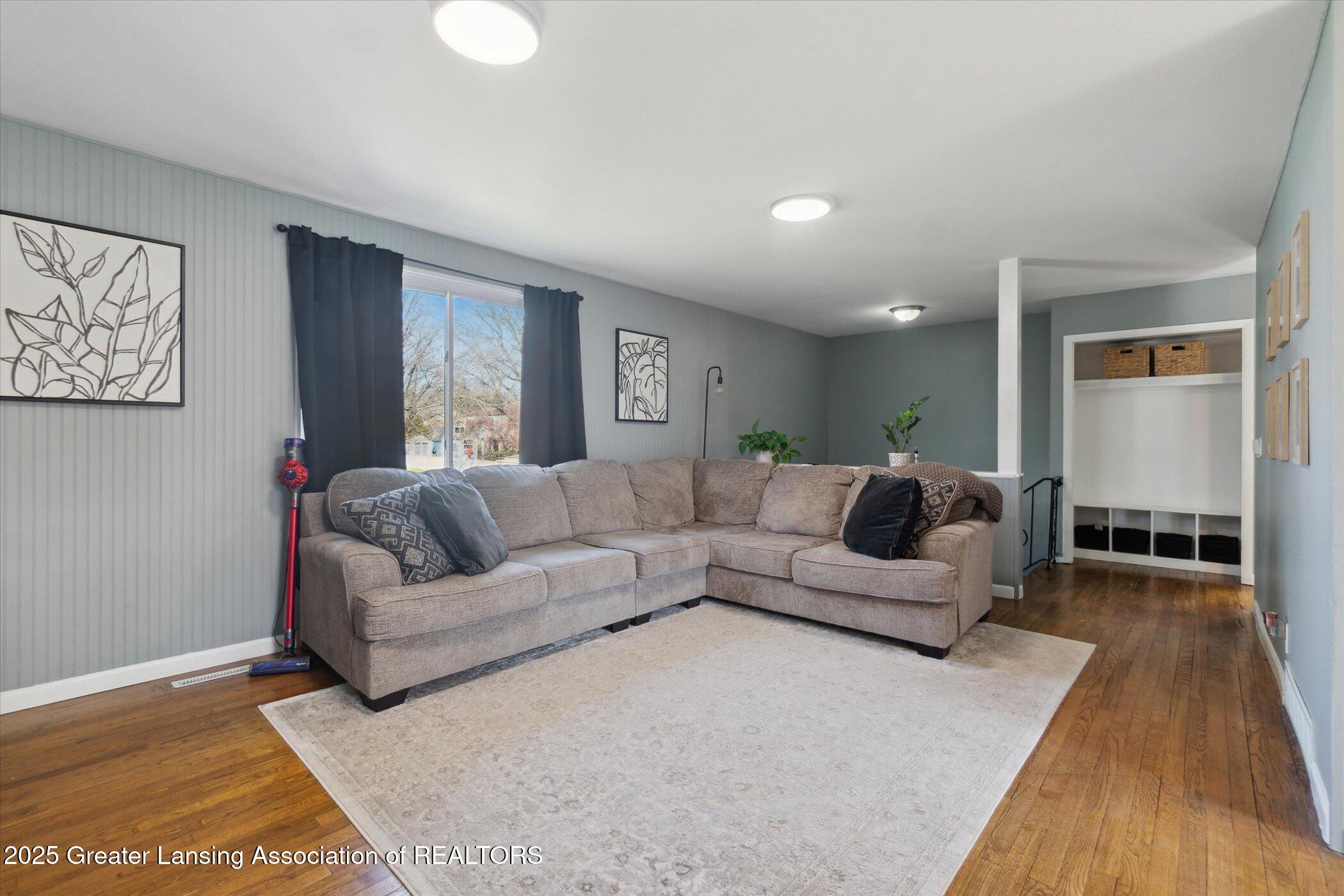 1814 Springfield Lane