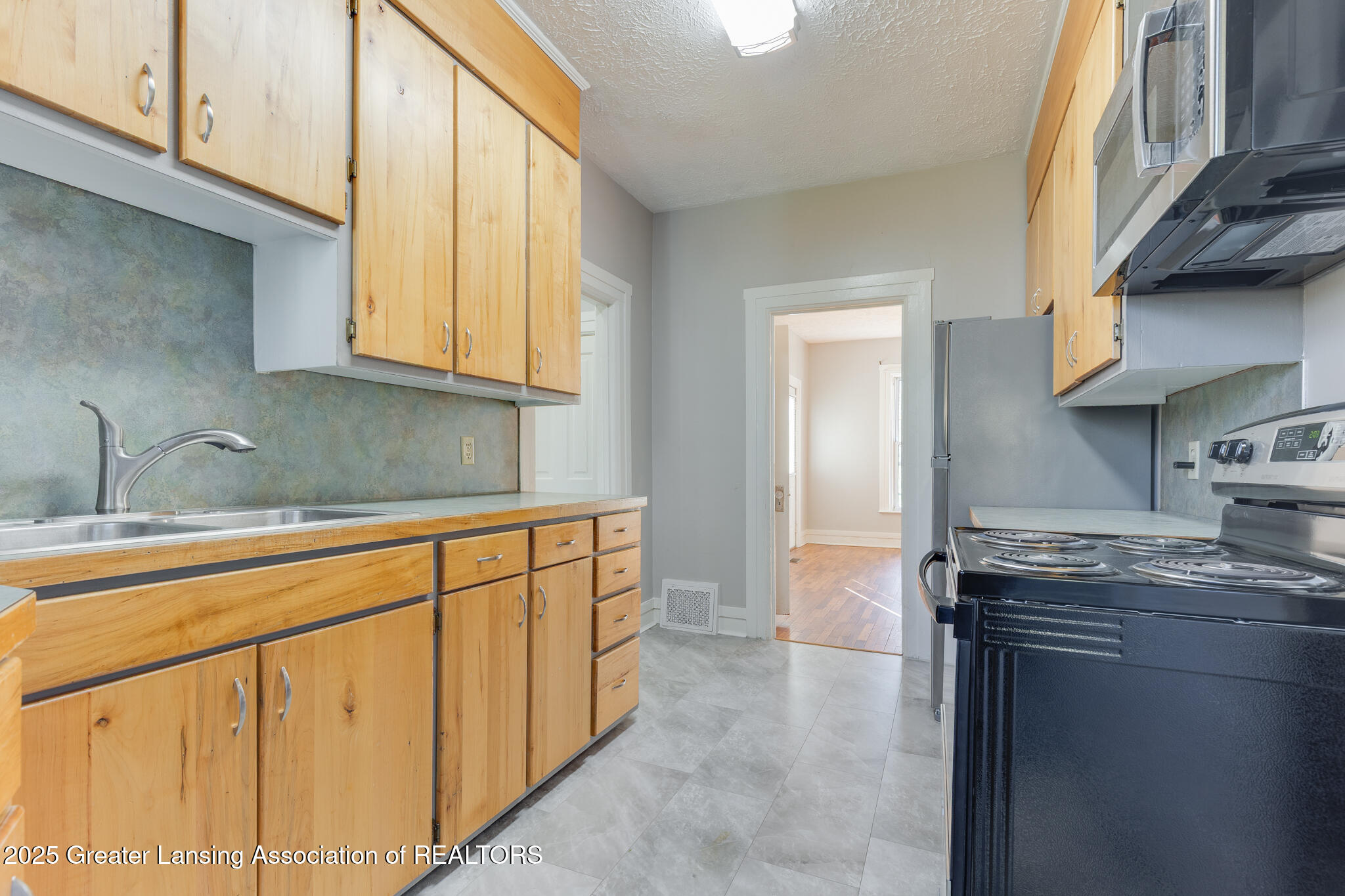 7561 Clark Road