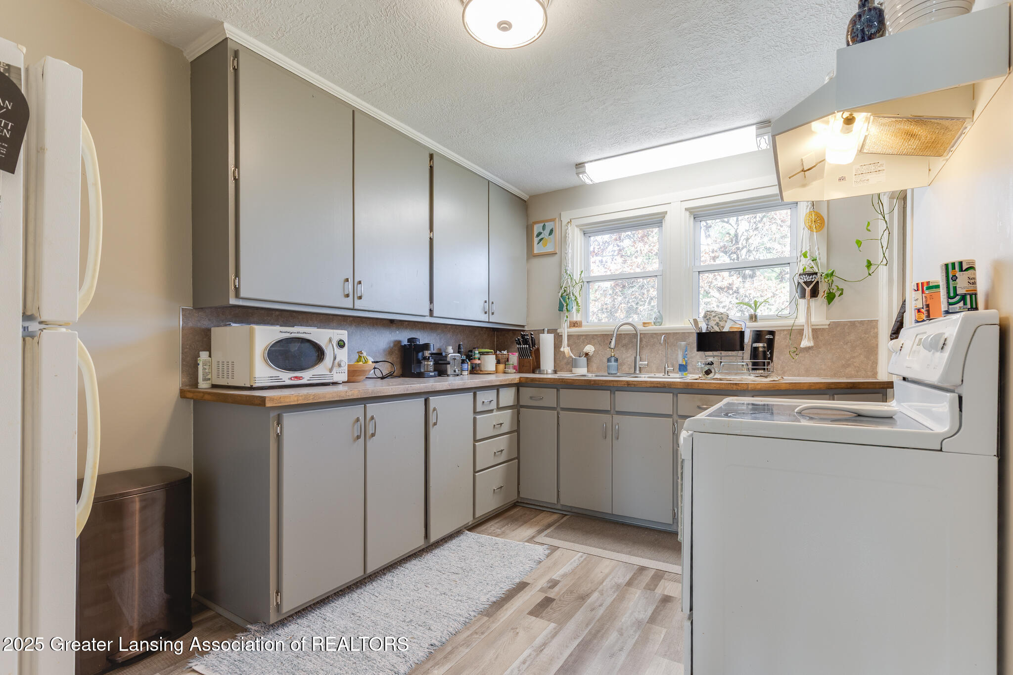 7561 Clark Road