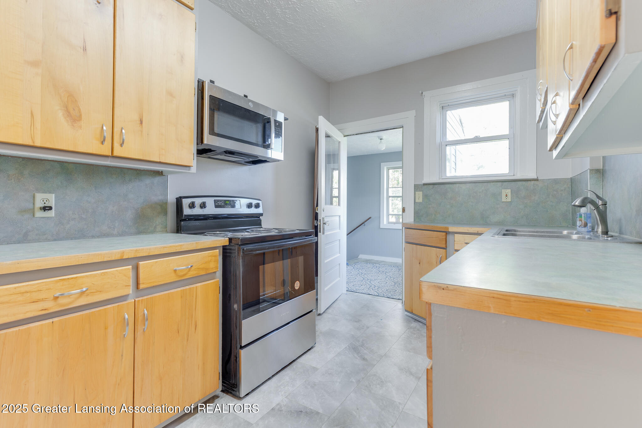 7561 Clark Road