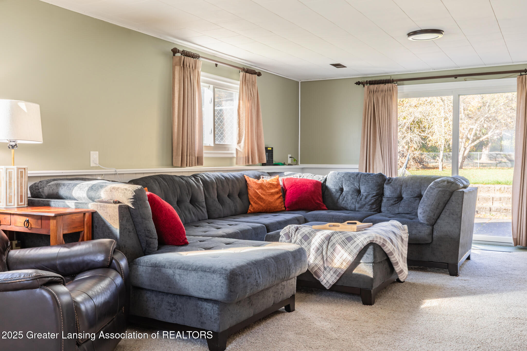 29 E Oliver Drive