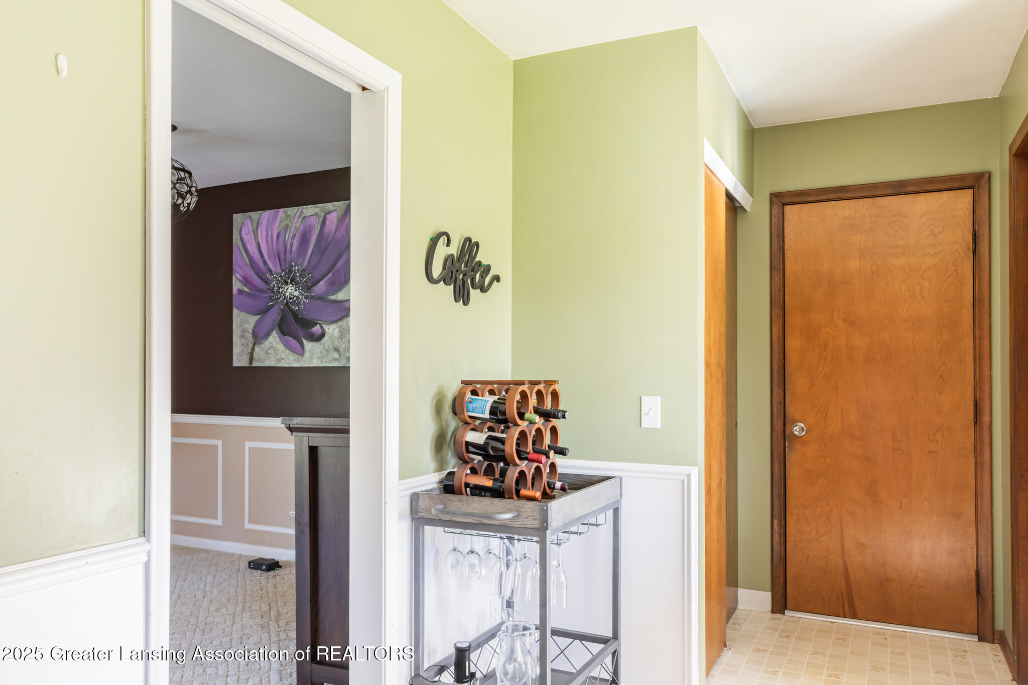 29 E Oliver Drive