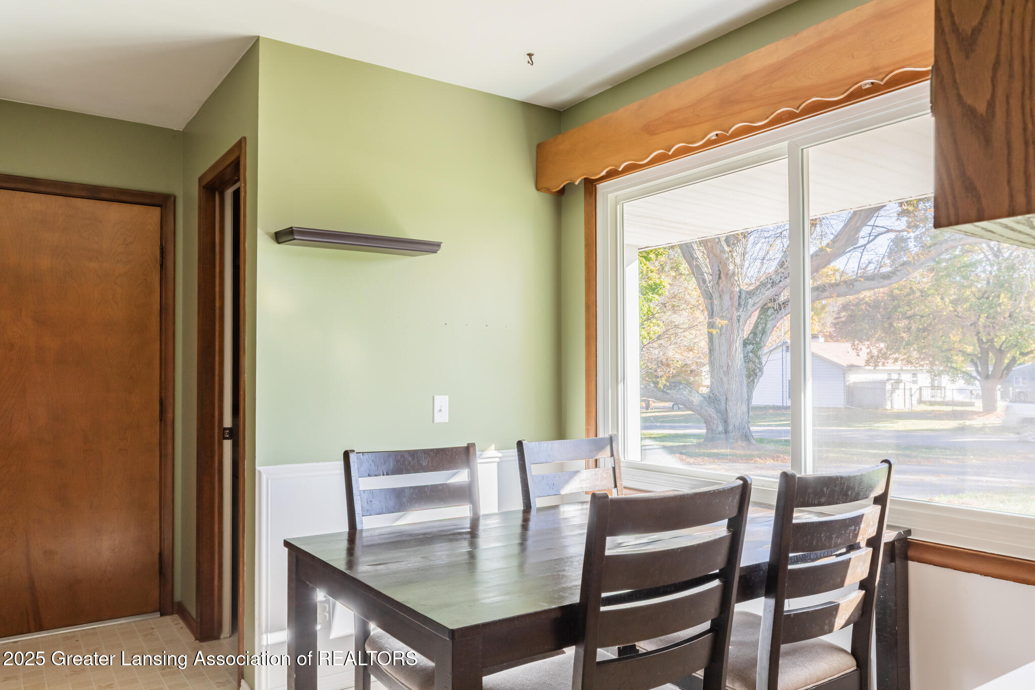 29 E Oliver Drive