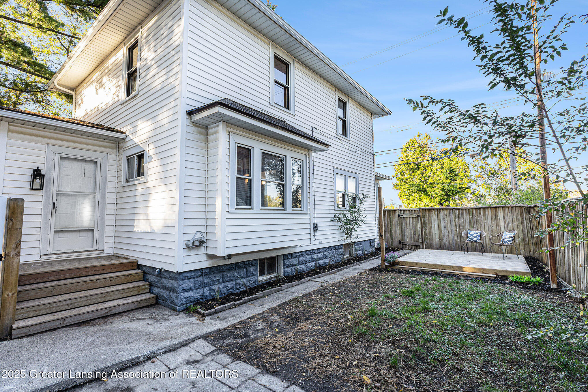 2341 N Grand River Avenue