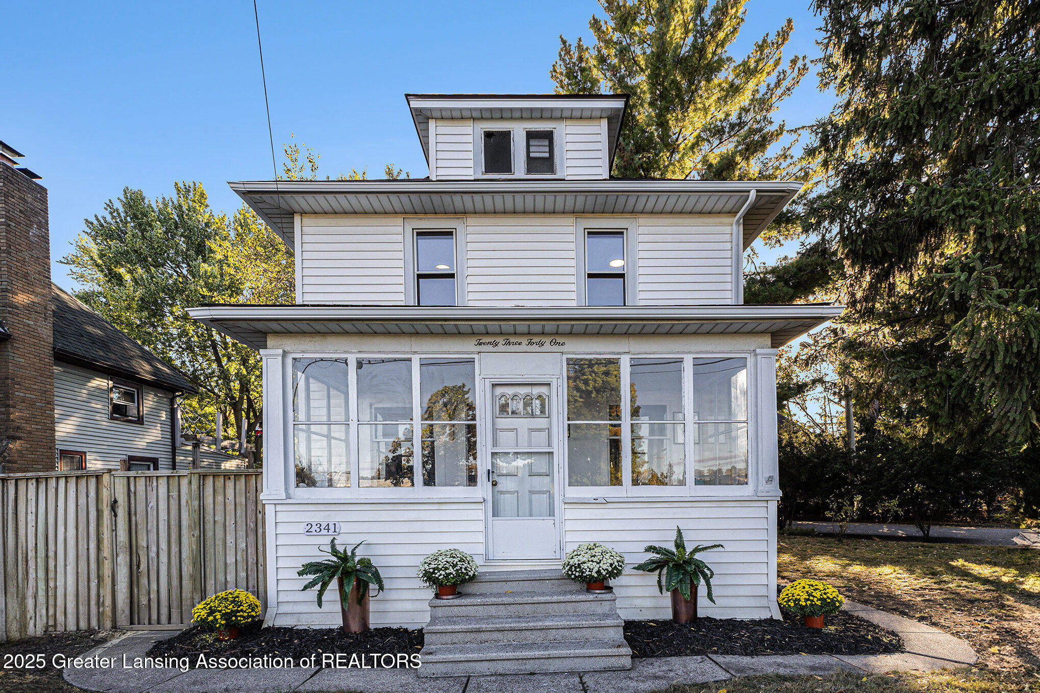 2341 N Grand River Avenue