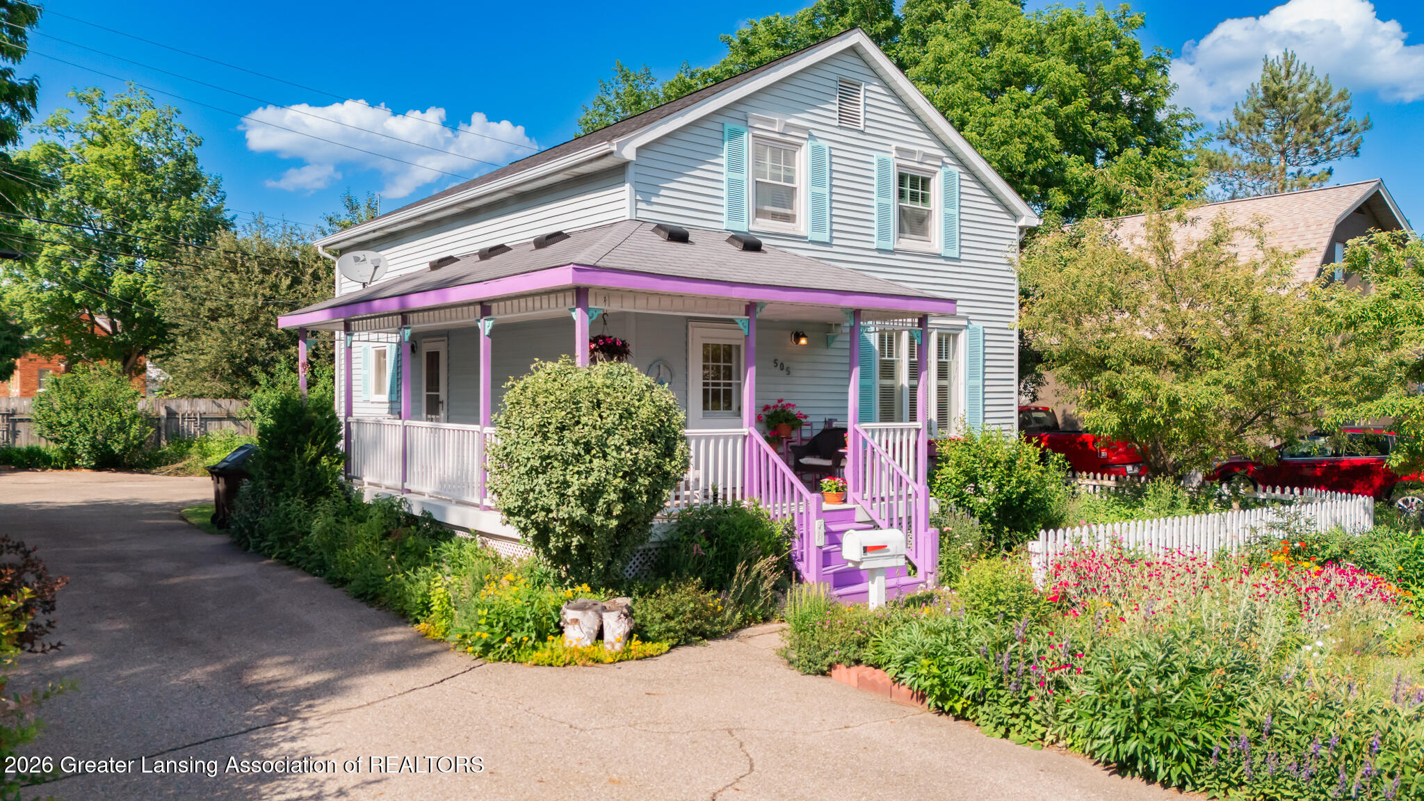 505 E Grand River Avenue